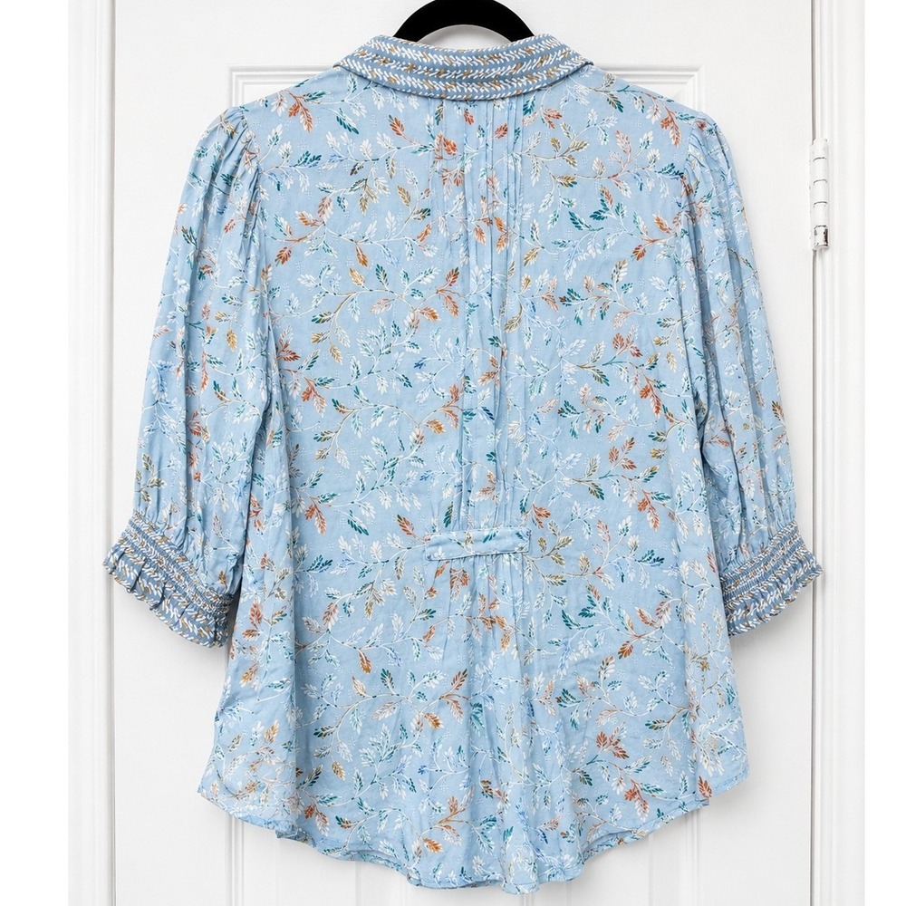 Democracy Blue Floral Pintuck Button Front Rayon Blouse Smocked Sleeve Small P - Picture 4 of 6